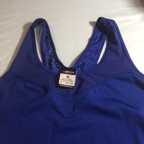 Nike DriFit active shirt - Picture 4 of 5